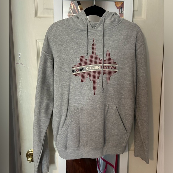 Tops - Grey 2017 global citizens festival hoodie
